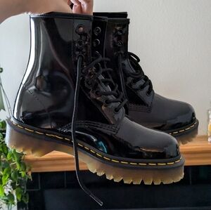 Black patent leather Dr martens us 7